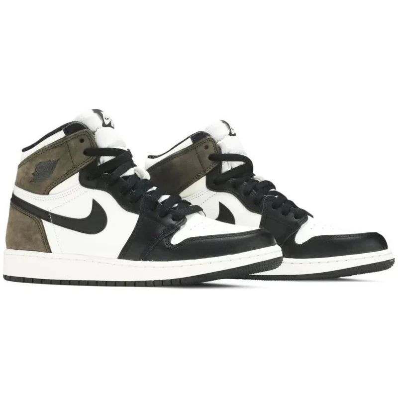 Jordan 1 Retro High Dark Mocha Men's Size popular 8.5 In FAST SHIPPING