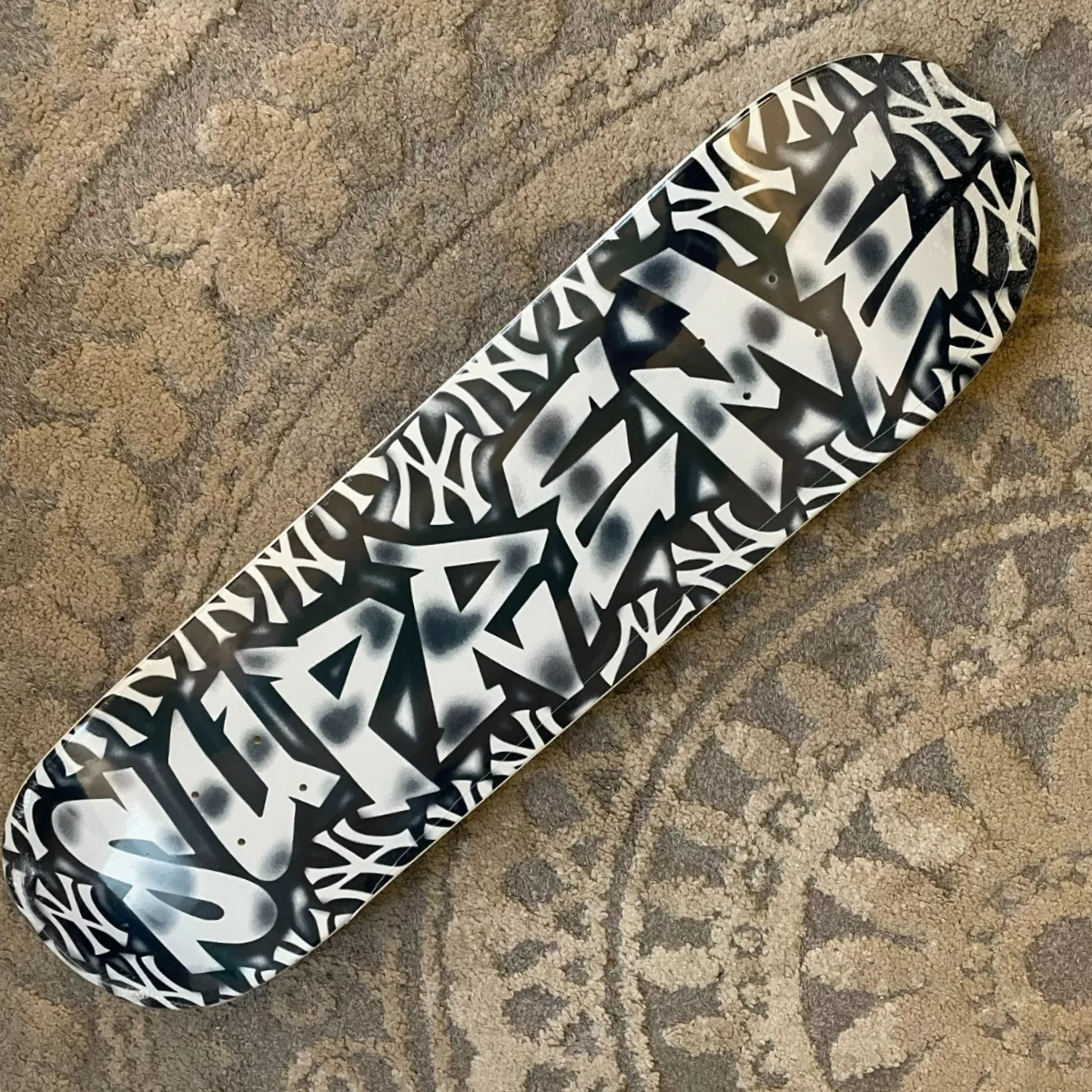 Supreme x New York Yankees Airbrush Skateboard Deck White