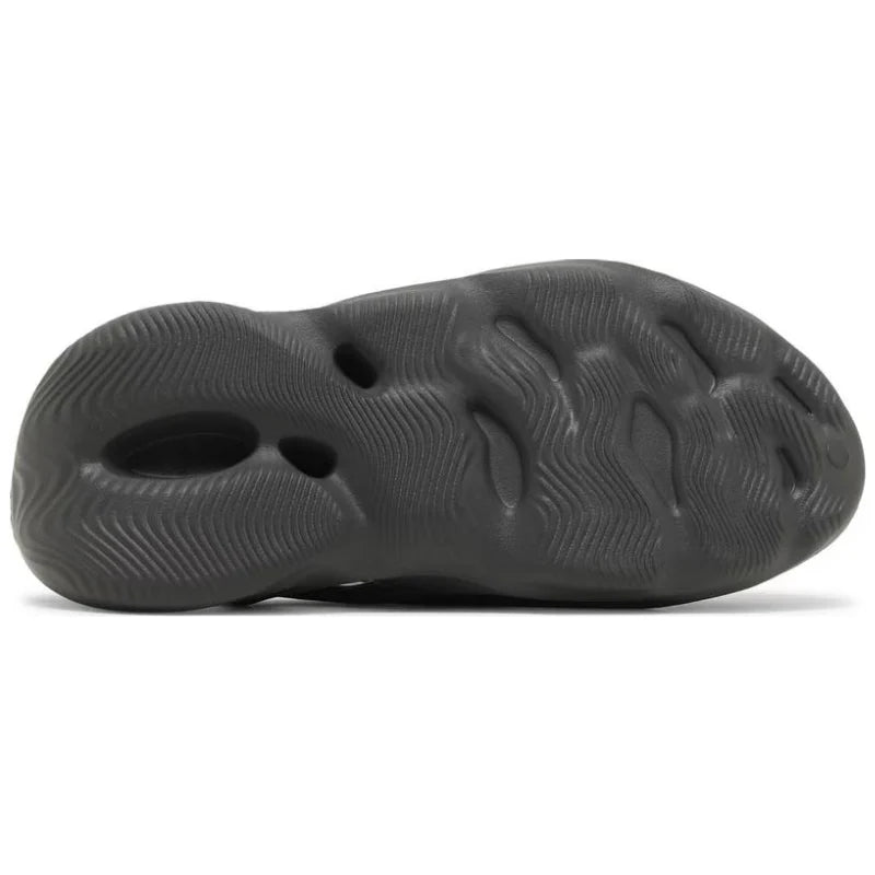 
                  
                    Adidas Yeezy Foam Runner Carbon (2023)
                  
                