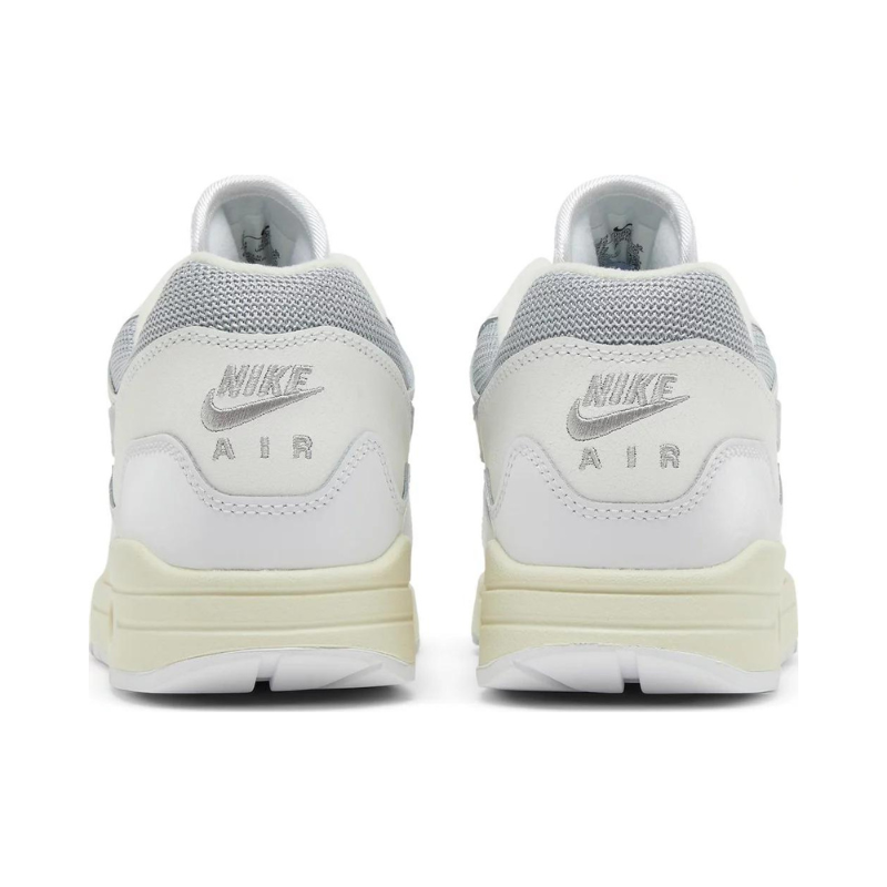 
                  
                    Nike Air Max 1 Patta Waves White (2022)
                  
                