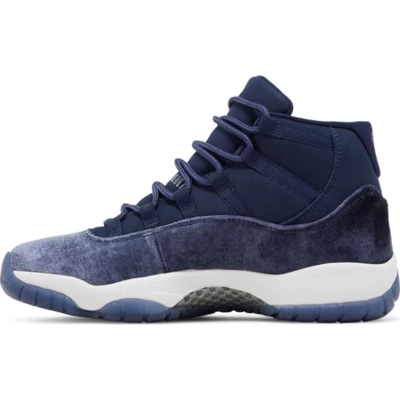 
                  
                    Jordan 11 Retro Midnight Navy Velvet (W)
                  
                